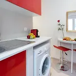 Nadiona Red & Cream * Korfu