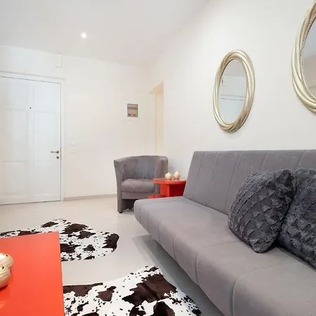 Nadiona Red & Cream Corfu (city)