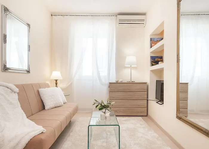 דירה Nadiona Red & Cream Corfu (city)