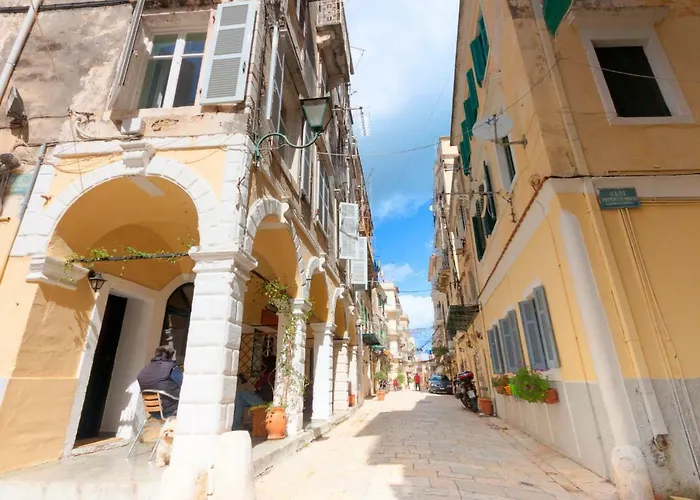 Nadiona Red & Cream * Corfu (city)