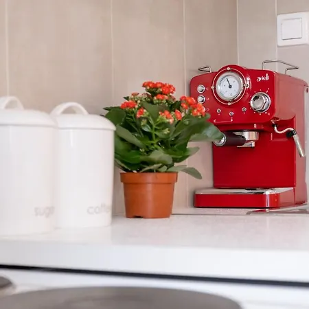 Nadiona Red & Cream Appartement Corfu (city)