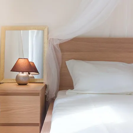 Nadiona Red & Cream Appartement Corfu (city)