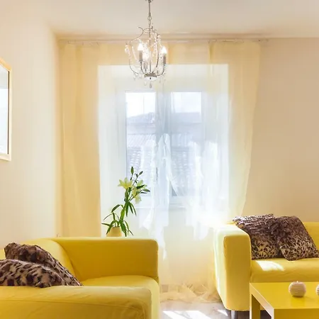 Nadiona Red & Cream Corfu (city)