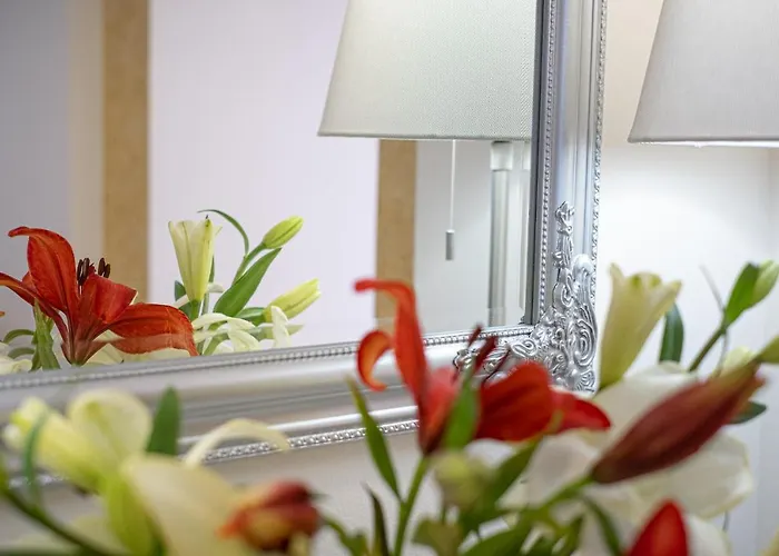 Apartament Nadiona Red & Cream