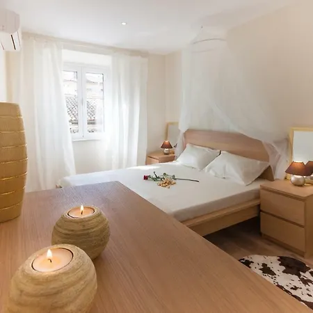 Apartment Nadiona Red & Cream Corfu (city)